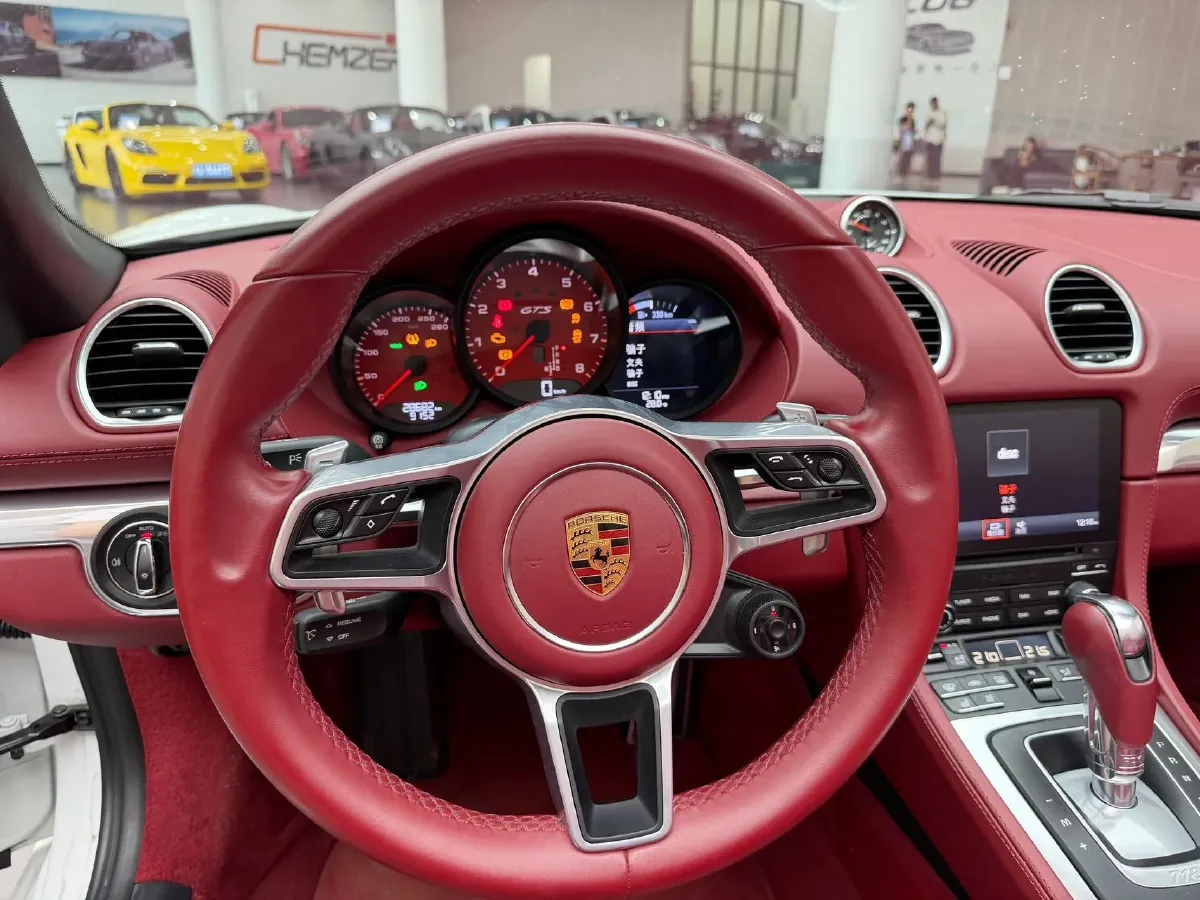 2022 Porsche 718 2.0T 250HP H4 7DCT,autocango,china used car exporter,china ev exporter,chinese used car exporter,chinese used ev exporter