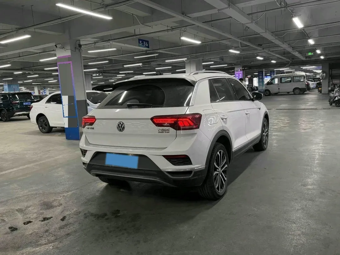 2018 Jeep Renegade 2.0L 155HP L4 9AT,autocango,china used car exporter,china ev exporter,chinese used car exporter,chinese used ev exporter