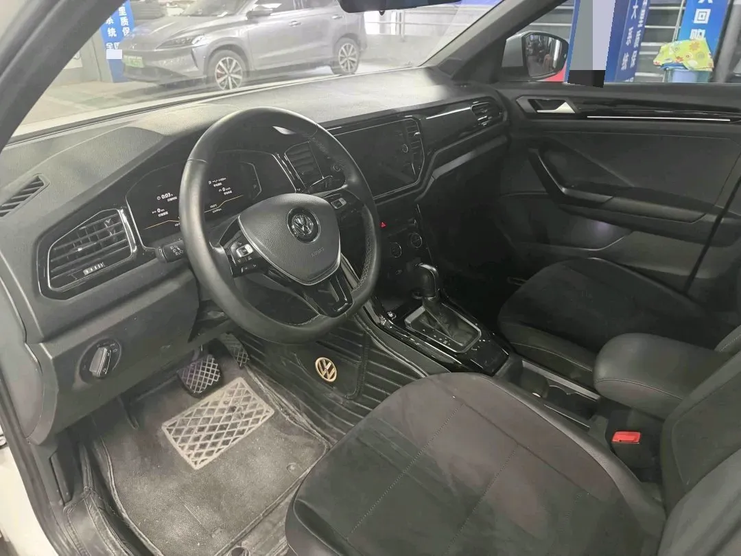 2018 Jeep Renegade 2.0L 155HP L4 9AT,autocango,china used car exporter,china ev exporter,chinese used car exporter,chinese used ev exporter