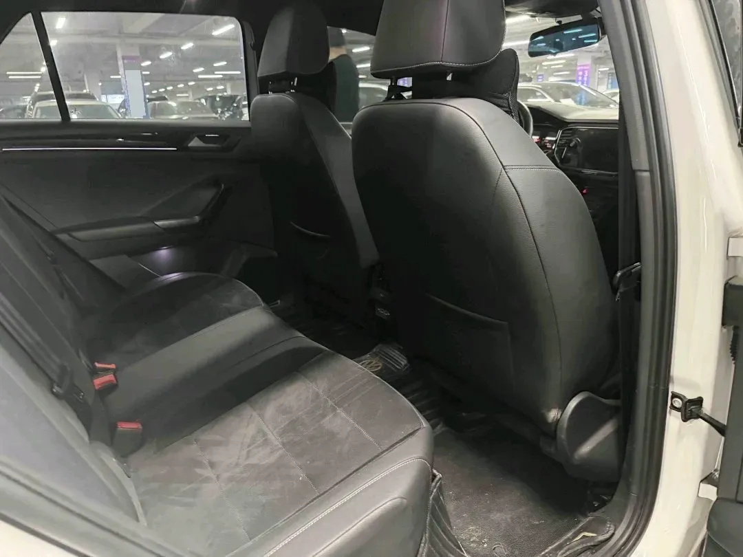 2018 Jeep Renegade 2.0L 155HP L4 9AT,autocango,china used car exporter,china ev exporter,chinese used car exporter,chinese used ev exporter