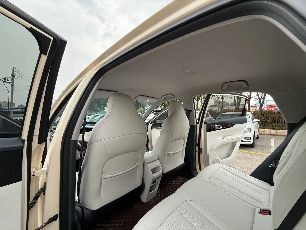 2025 ChangAn KuaYue KuaYueXing V5 EV BEV 41.87KWH,autocango,china used car exporter,china ev exporter,chinese used car exporter,chinese used ev exporter