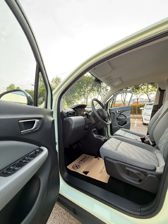 2025 Leapmotor T03 BEV 41.3KWH,autocango,china used car exporter,china ev exporter,chinese used car exporter,chinese used ev exporter