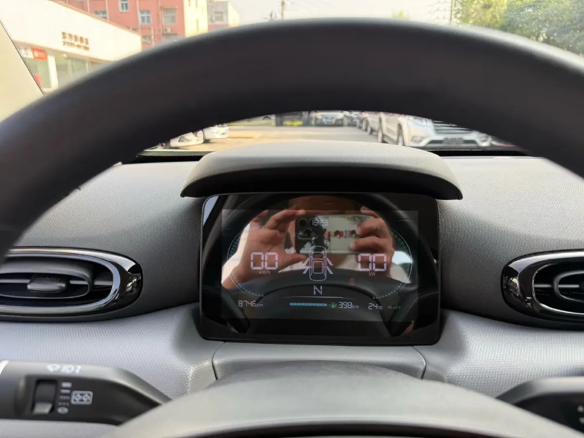 2025 Leapmotor T03 BEV 41.3KWH,autocango,china used car exporter,china ev exporter,chinese used car exporter,chinese used ev exporter