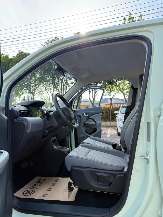 2025 Leapmotor T03 BEV 41.3KWH,autocango,china used car exporter,china ev exporter,chinese used car exporter,chinese used ev exporter