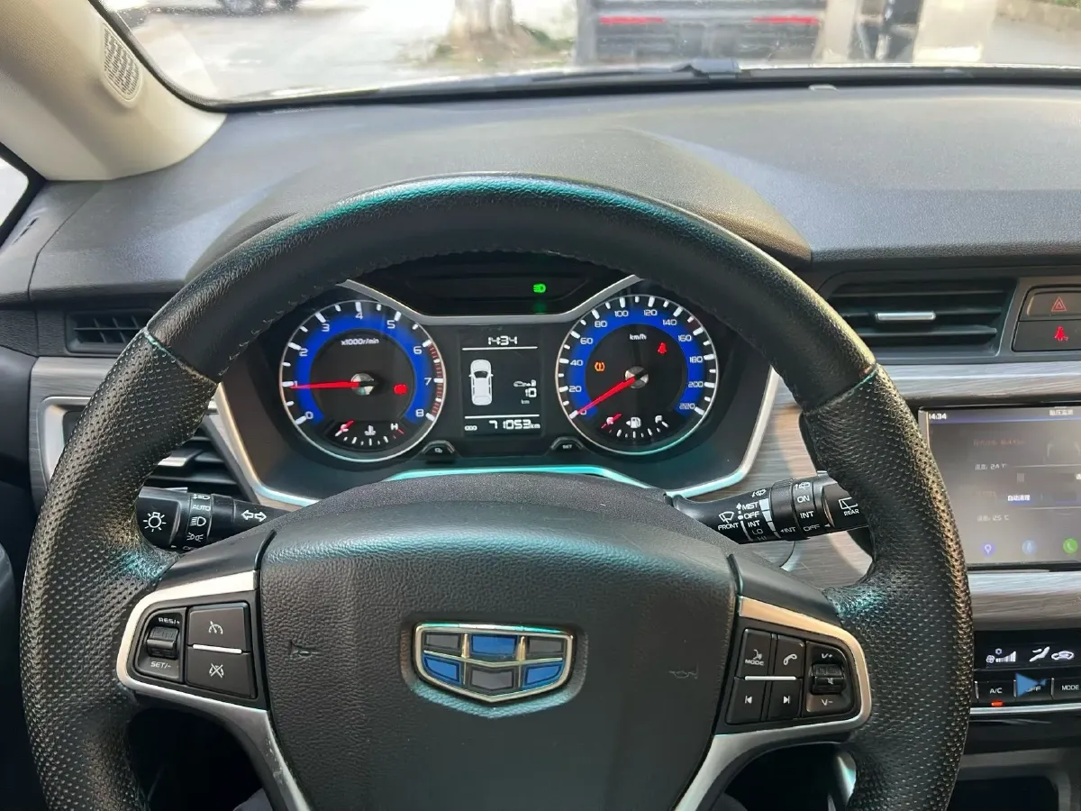 2017 Geely Vision X3 1.5L 102HP L4 5MT,autocango,china used car exporter,china ev exporter,chinese used car exporter,chinese used ev exporter