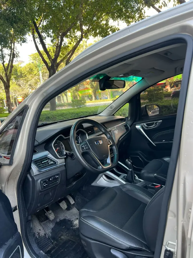 2017 Geely Vision X3 1.5L 102HP L4 5MT,autocango,china used car exporter,china ev exporter,chinese used car exporter,chinese used ev exporter