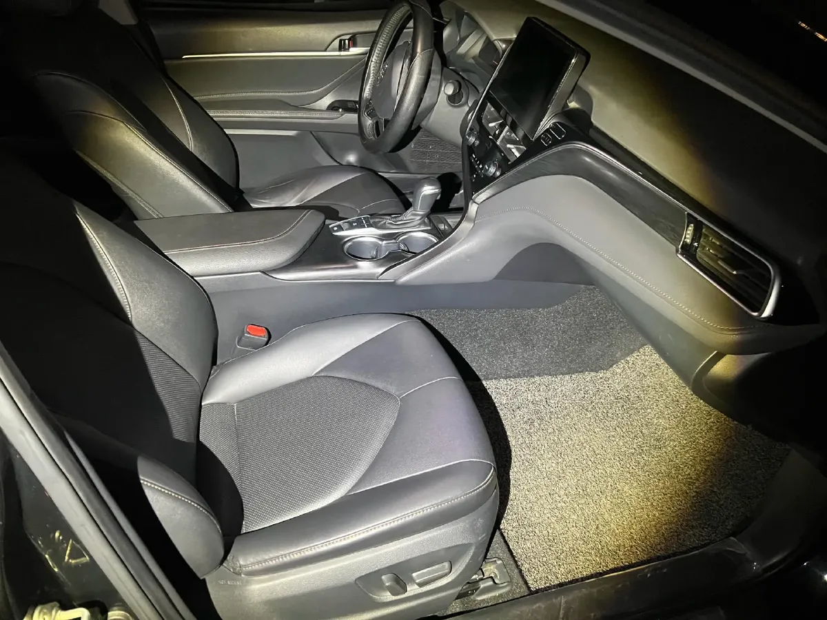 2021 Toyota Camry 2.5L 209HP L4 8AT,autocango,china used car exporter,china ev exporter,chinese used car exporter,chinese used ev exporter