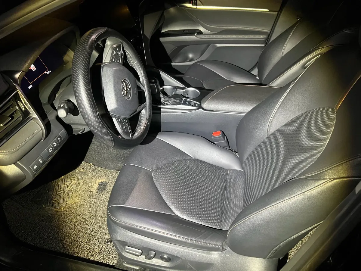 2021 Toyota Camry 2.5L 209HP L4 8AT,autocango,china used car exporter,china ev exporter,chinese used car exporter,chinese used ev exporter