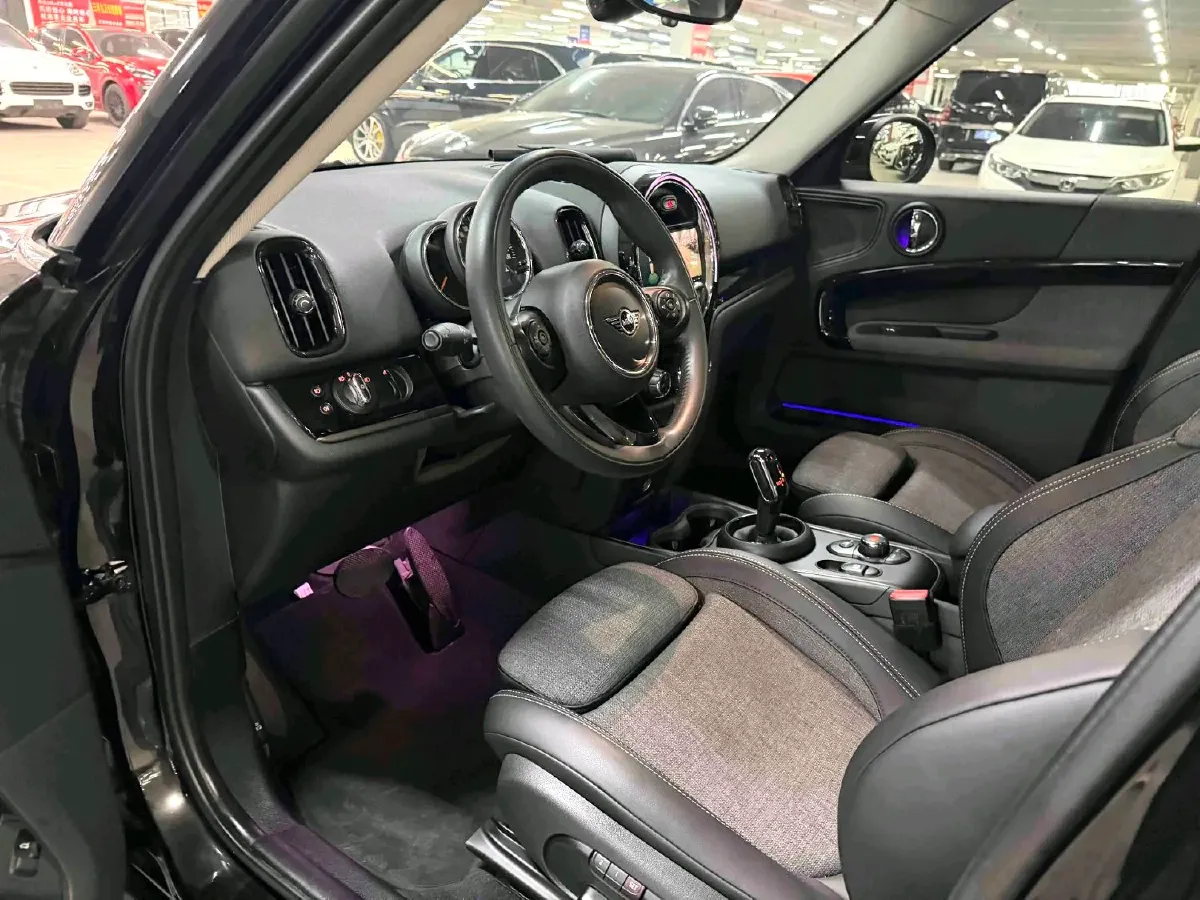 2019 MINI COUNTRYMAN 1.5T 136HP L3 8AT,autocango,china used car exporter,china ev exporter,chinese used car exporter,chinese used ev exporter