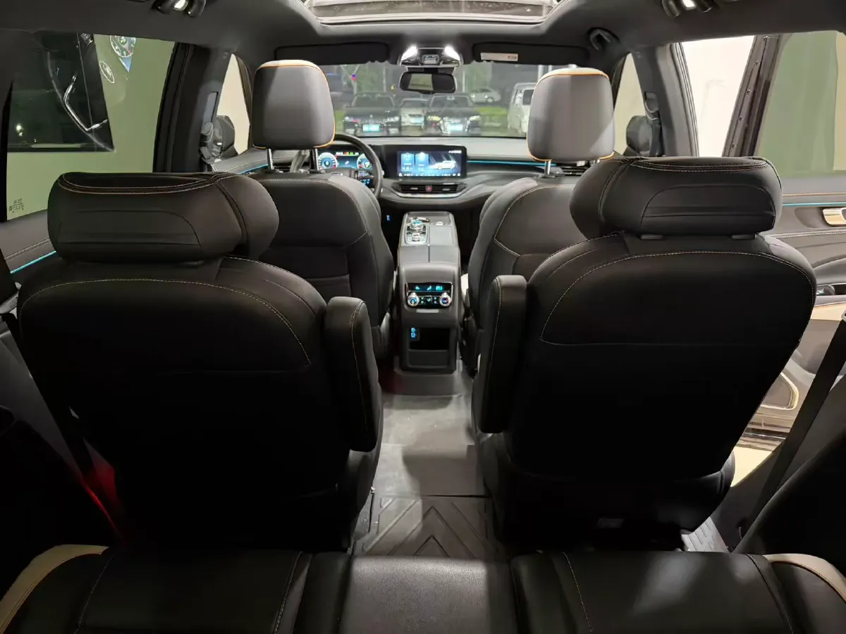 2023 Ford Equator 2.0T 224HP L4 6DCT,autocango,china used car exporter,china ev exporter,chinese used car exporter,chinese used ev exporter