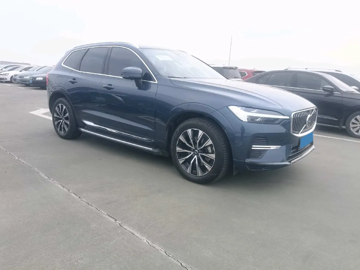 2023 Volvo XC60 2.0T 250HP L4 8AT,autocango,china used car exporter,china ev exporter,chinese used car exporter,chinese used ev exporter