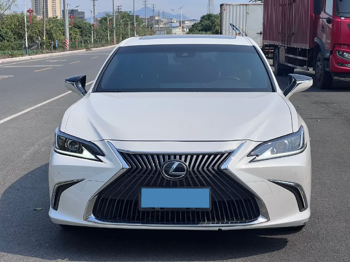2020 Lexus ES 2.0L 173HP L4 CVT,autocango,china used car exporter,china ev exporter,chinese used car exporter,chinese used ev exporter