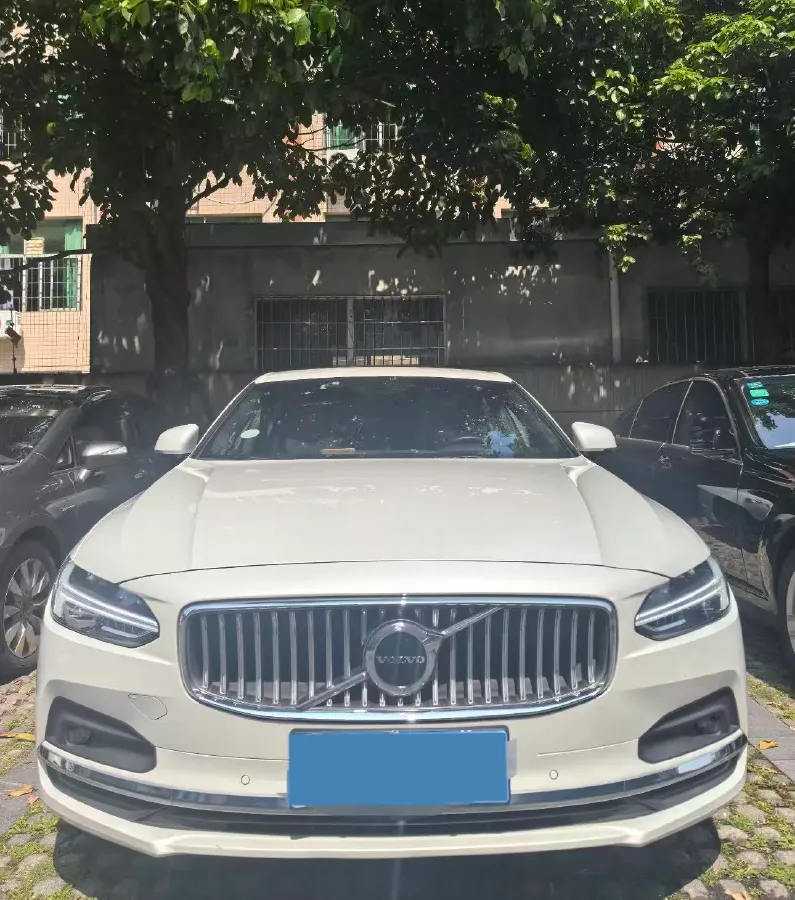 2021 Volvo S90 2.0T 250HP L4 8AT,autocango,china used car exporter,china ev exporter,chinese used car exporter,chinese used ev exporter