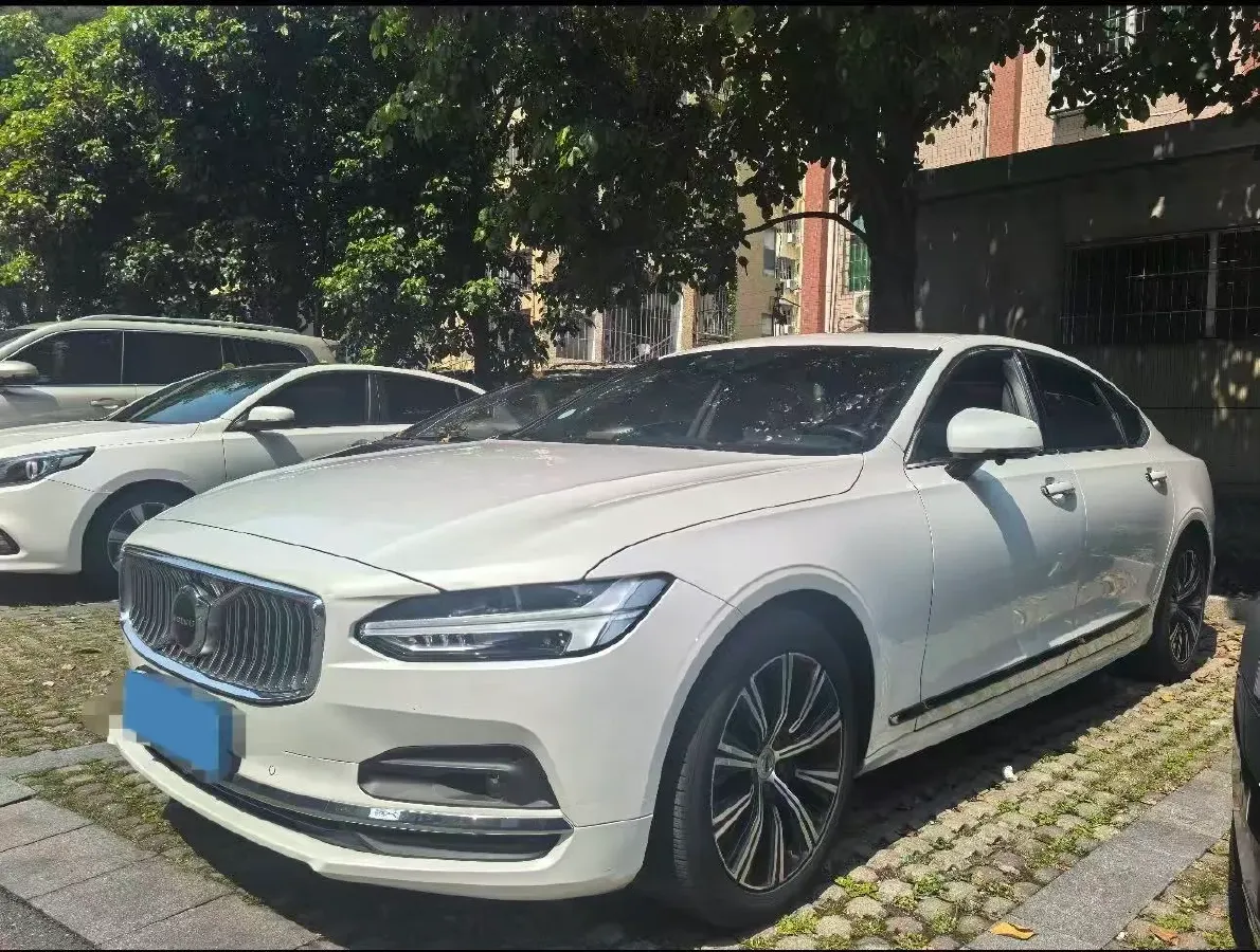 2021 Volvo S90 2.0T 250HP L4 8AT,autocango,china used car exporter,china ev exporter,chinese used car exporter,chinese used ev exporter
