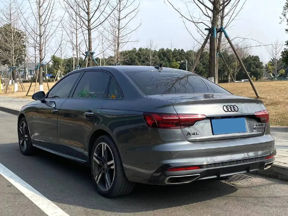 2020 Audi A4L 2.0T 190HP L4 7DCT,autocango,china used car exporter,china ev exporter,chinese used car exporter,chinese used ev exporter