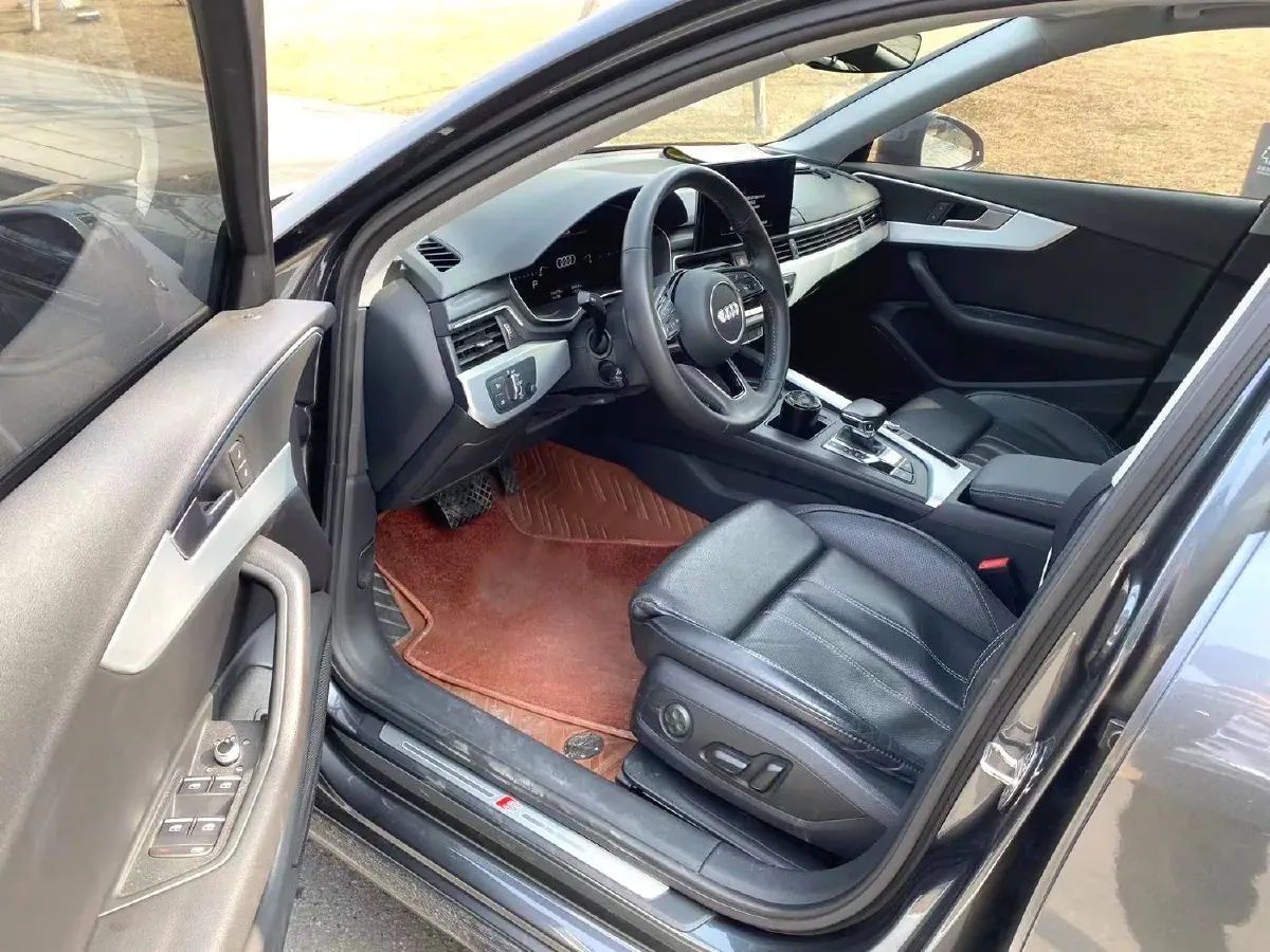 2020 Audi A4L 2.0T 190HP L4 7DCT,autocango,china used car exporter,china ev exporter,chinese used car exporter,chinese used ev exporter