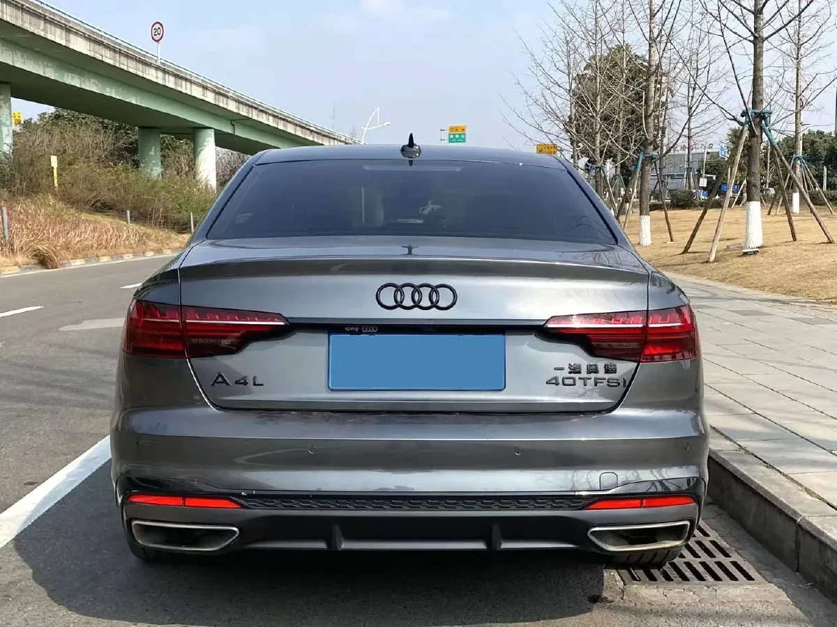 2020 Audi A4L 2.0T 190HP L4 7DCT,autocango,china used car exporter,china ev exporter,chinese used car exporter,chinese used ev exporter