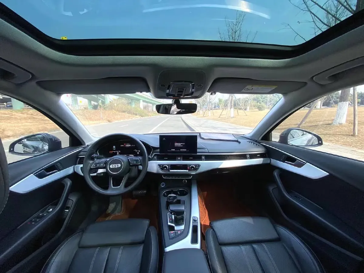 2020 Audi A4L 2.0T 190HP L4 7DCT,autocango,china used car exporter,china ev exporter,chinese used car exporter,chinese used ev exporter