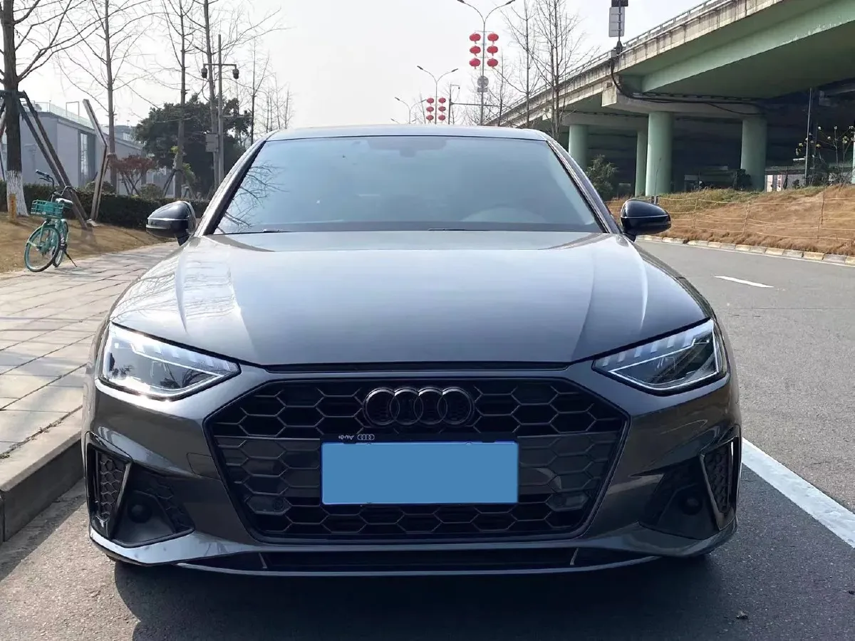 2020 Audi A4L 2.0T 190HP L4 7DCT,autocango,china used car exporter,china ev exporter,chinese used car exporter,chinese used ev exporter