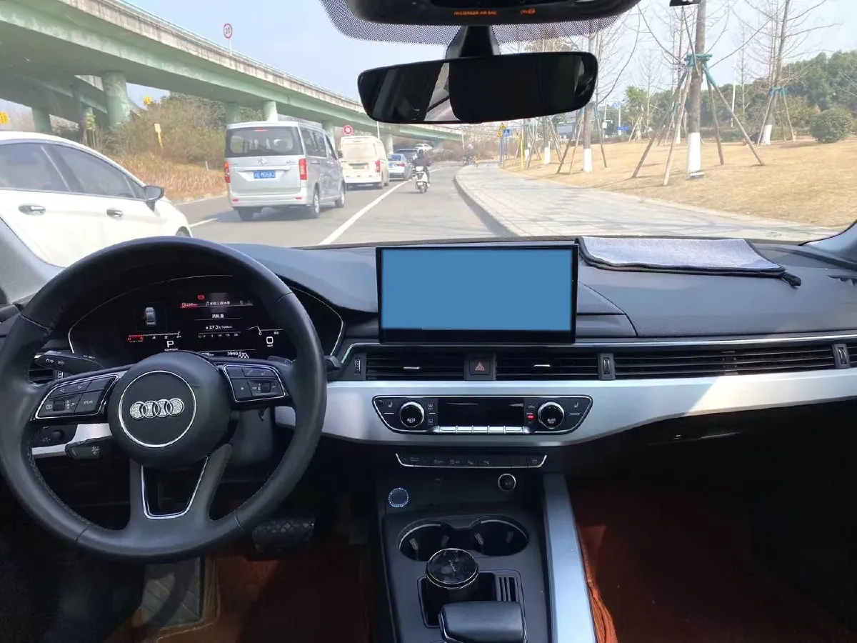 2020 Audi A4L 2.0T 190HP L4 7DCT,autocango,china used car exporter,china ev exporter,chinese used car exporter,chinese used ev exporter