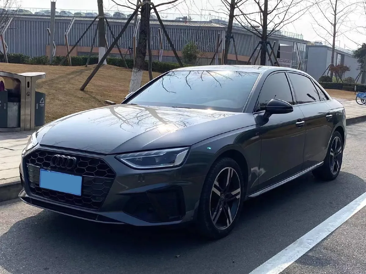 2020 Audi A4L 2.0T 190HP L4 7DCT,autocango,china used car exporter,china ev exporter,chinese used car exporter,chinese used ev exporter
