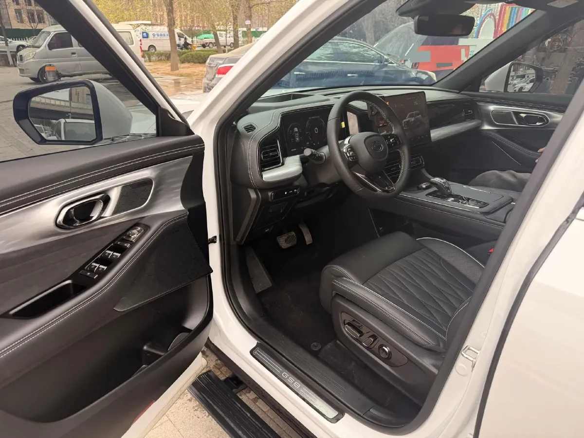 2022 GAC Trumpchi GS8 2.0T 190HP L4 E-CVT Hybrid,autocango,china used car exporter,china ev exporter,chinese used car exporter,chinese used ev exporter