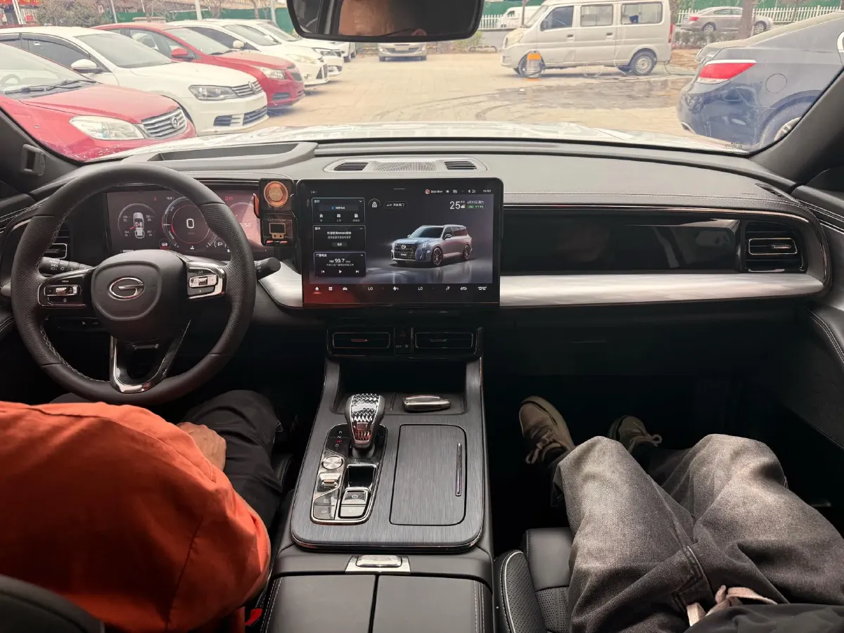 2022 GAC Trumpchi GS8 2.0T 190HP L4 E-CVT Hybrid,autocango,china used car exporter,china ev exporter,chinese used car exporter,chinese used ev exporter