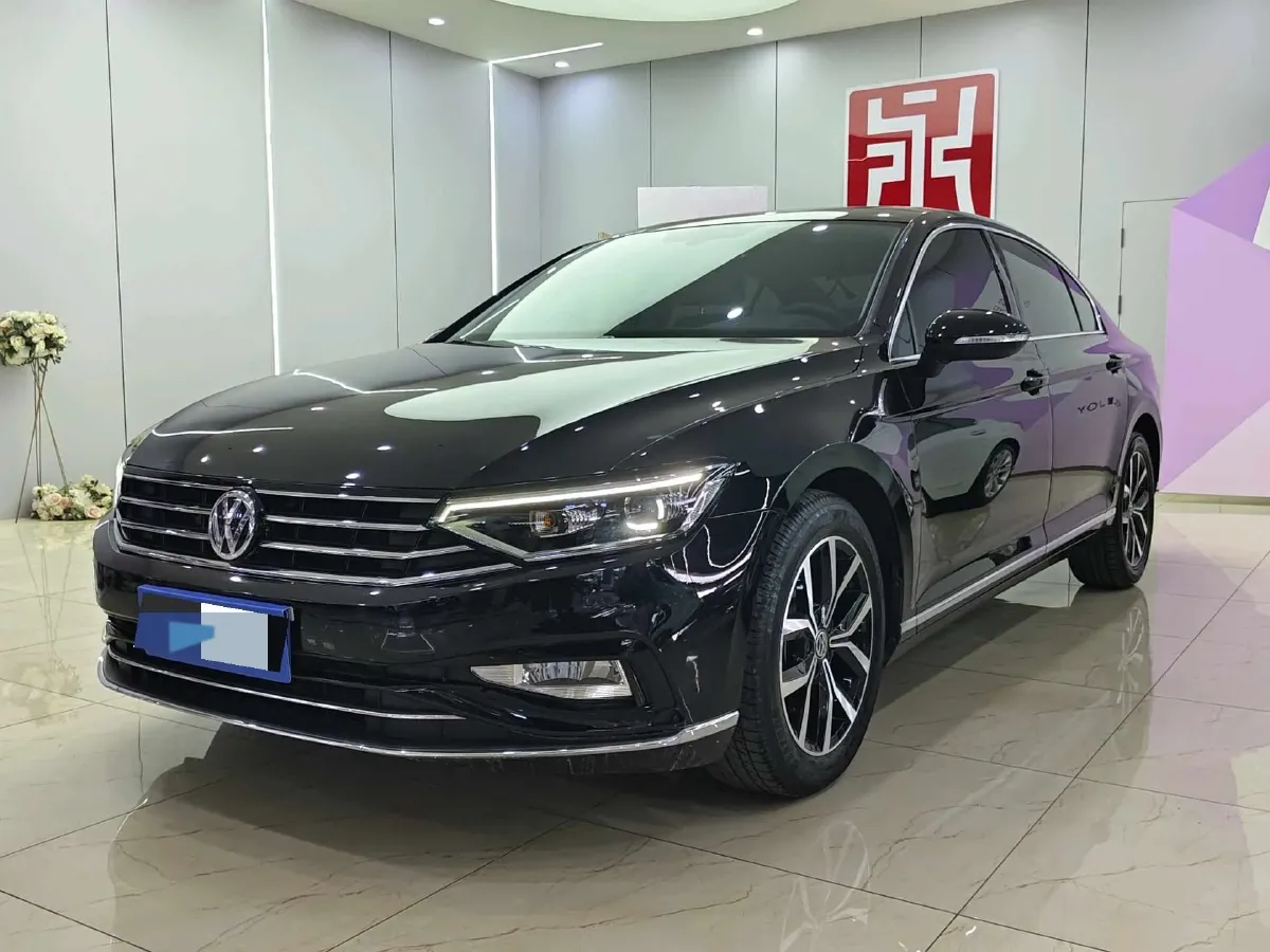2020 Volkswagen Magotan 2.0T 186HP L4 7DCT,autocango,china used car exporter,china ev exporter,chinese used car exporter,chinese used ev exporter