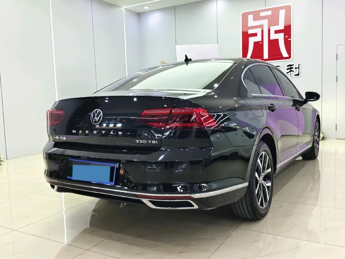 2020 Volkswagen Magotan 2.0T 186HP L4 7DCT,autocango,china used car exporter,china ev exporter,chinese used car exporter,chinese used ev exporter