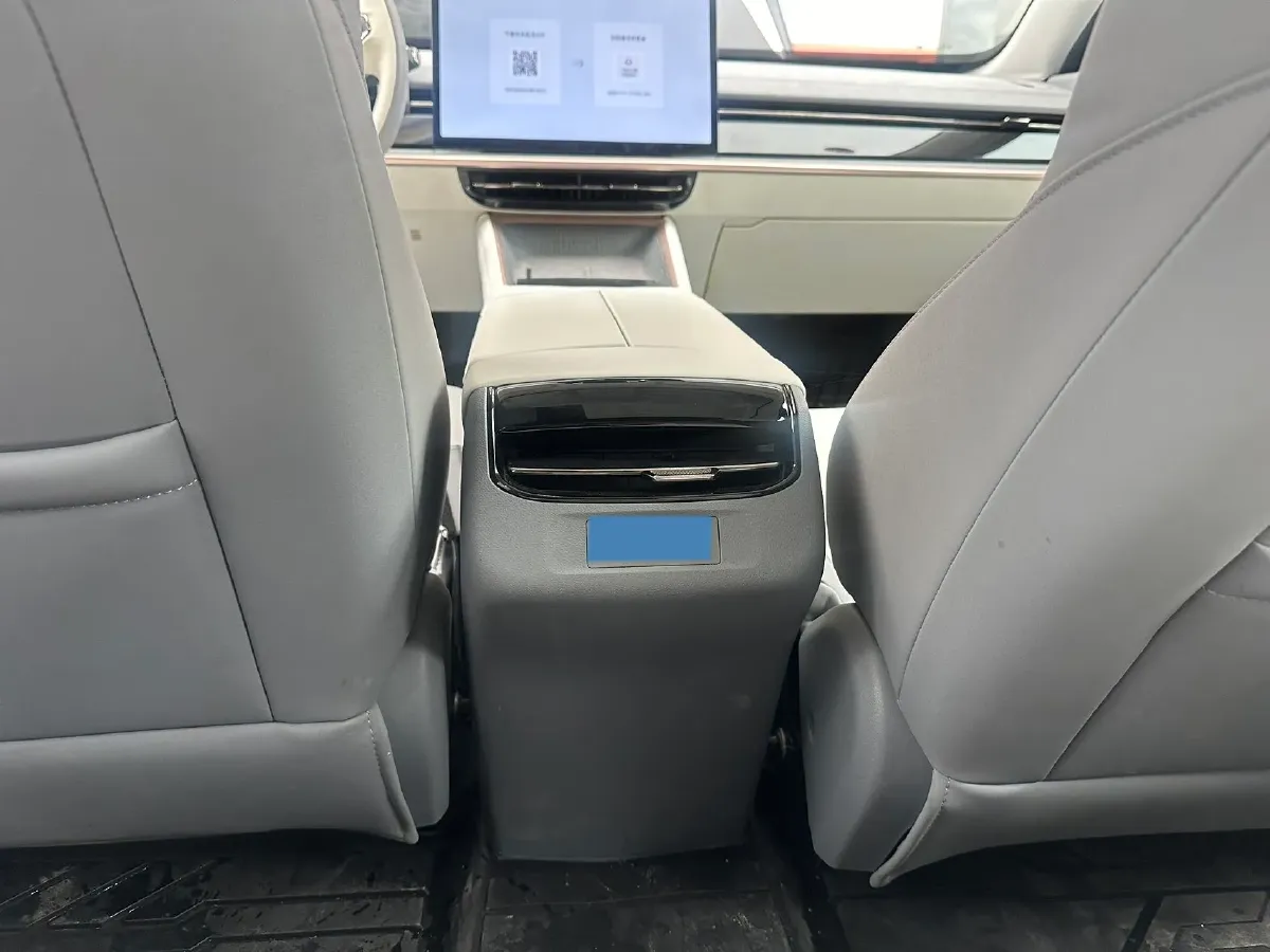 2024 DongFeng eπ eπ007 BEV 56.83KWH,autocango,china used car exporter,china ev exporter,chinese used car exporter,chinese used ev exporter