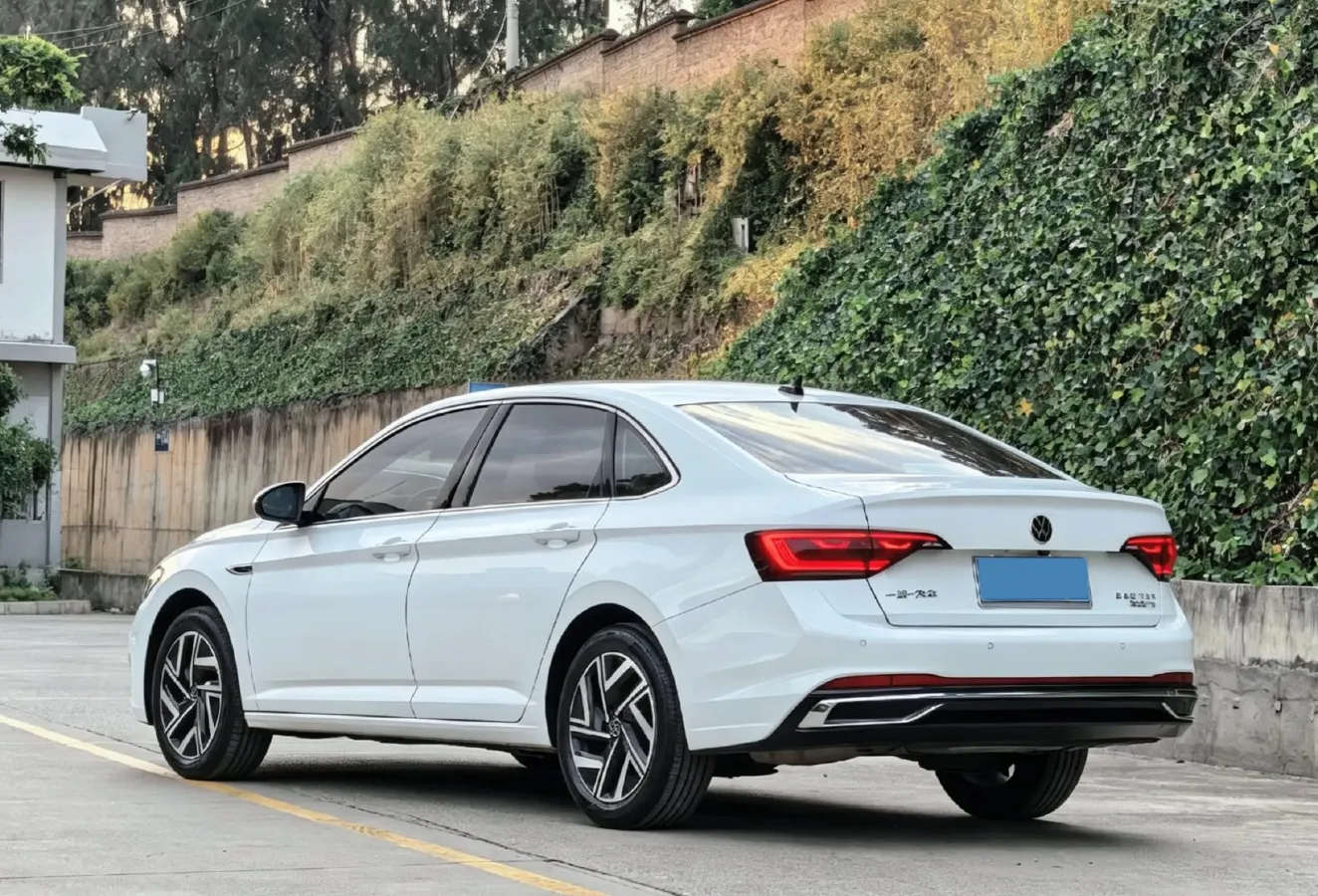 2023 Volkswagen Sagitar 1.4T 150HP L4 7DCT,autocango,china used car exporter,china ev exporter,chinese used car exporter,chinese used ev exporter