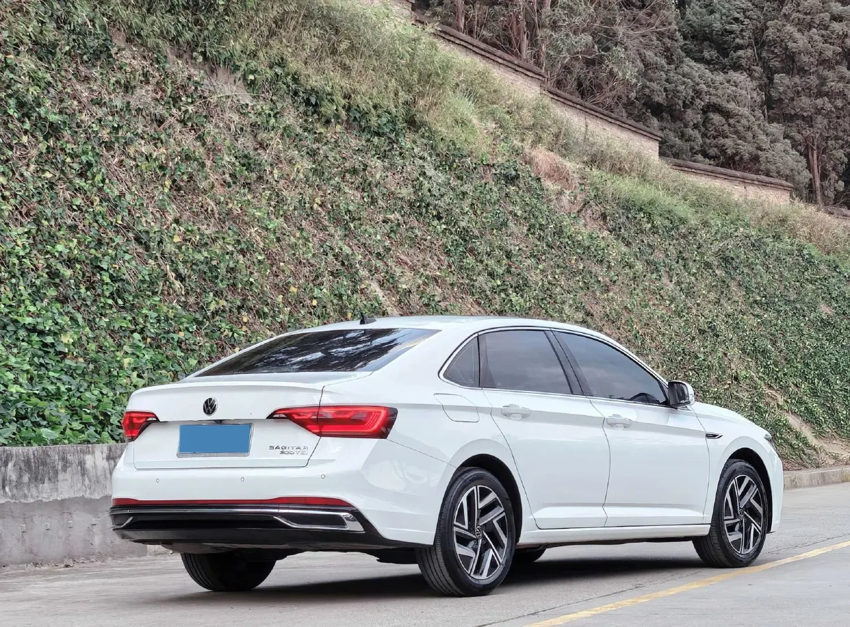 2023 Volkswagen Sagitar 1.4T 150HP L4 7DCT,autocango,china used car exporter,china ev exporter,chinese used car exporter,chinese used ev exporter