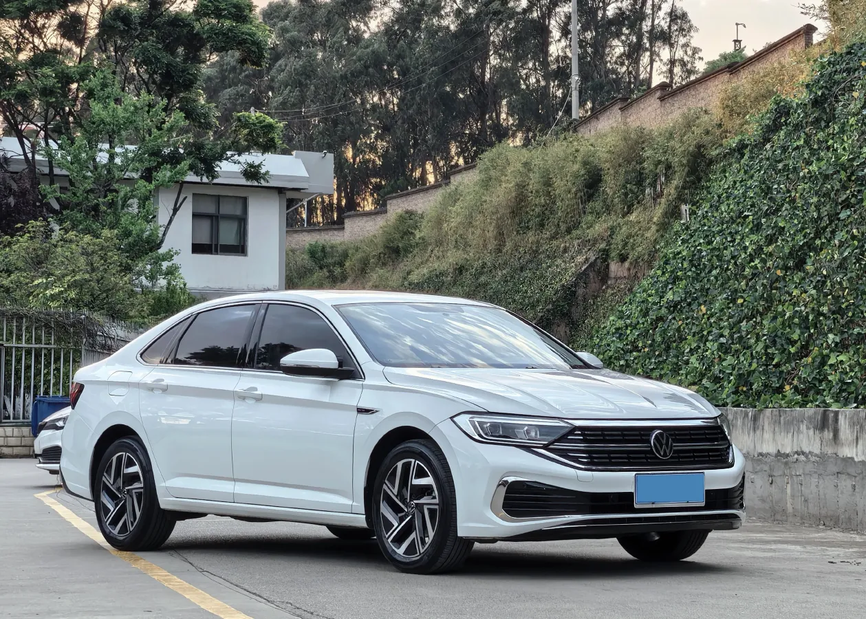 2023 Volkswagen Sagitar 1.4T 150HP L4 7DCT,autocango,china used car exporter,china ev exporter,chinese used car exporter,chinese used ev exporter
