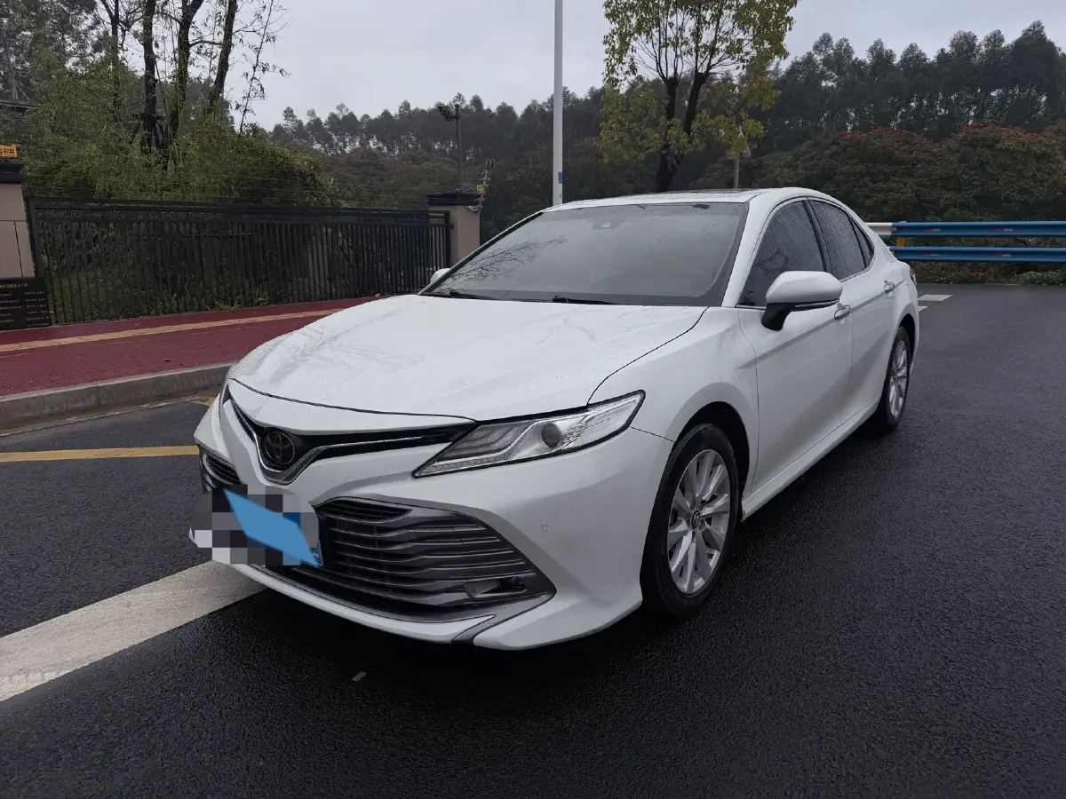 2019 Toyota Camry 2.0L 178HP L4 CVT,autocango,china used car exporter,china ev exporter,chinese used car exporter,chinese used ev exporter
