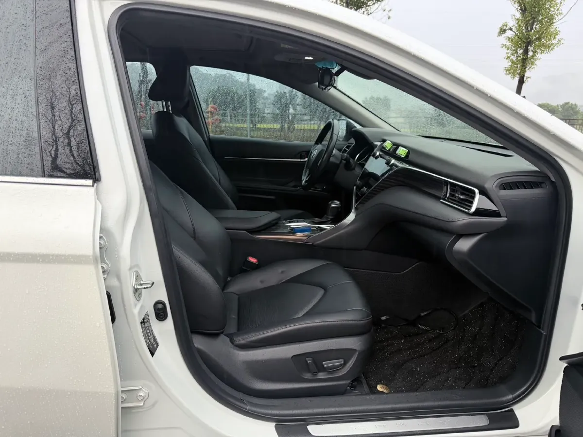 2019 Toyota Camry 2.0L 178HP L4 CVT,autocango,china used car exporter,china ev exporter,chinese used car exporter,chinese used ev exporter