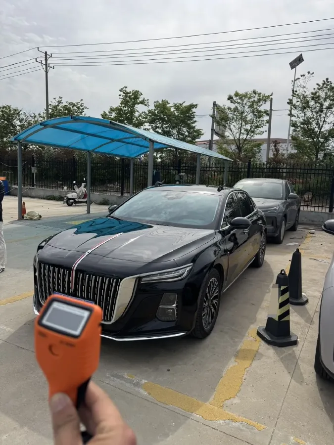 2024 HongQi H5 2.0T 224HP L4 8AT,autocango,china used car exporter,china ev exporter,chinese used car exporter,chinese used ev exporter