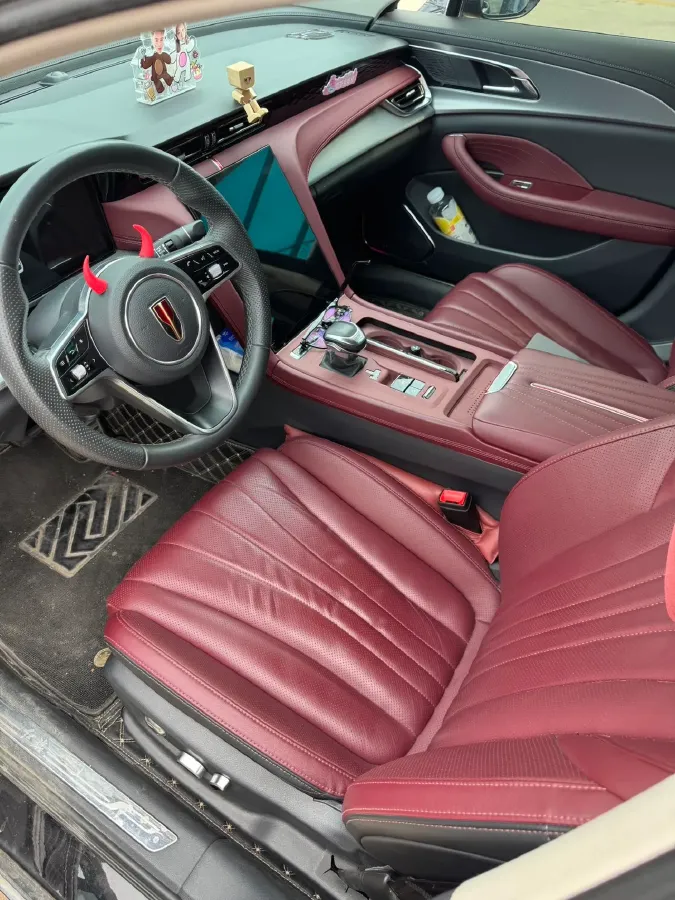 2024 HongQi H5 2.0T 224HP L4 8AT,autocango,china used car exporter,china ev exporter,chinese used car exporter,chinese used ev exporter