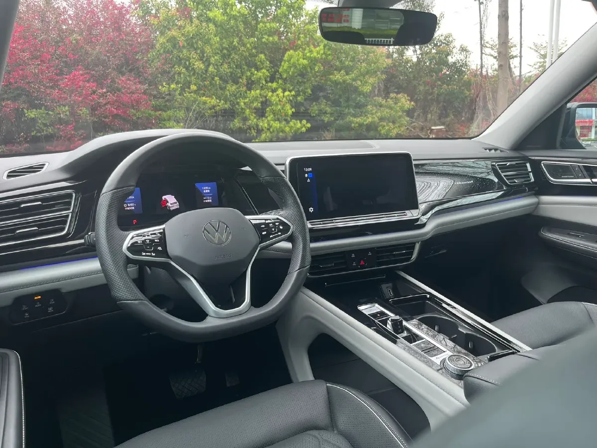 2024 Volkswagen Teramont 2.0T 220HP L4 7DCT,autocango,china used car exporter,china ev exporter,chinese used car exporter,chinese used ev exporter