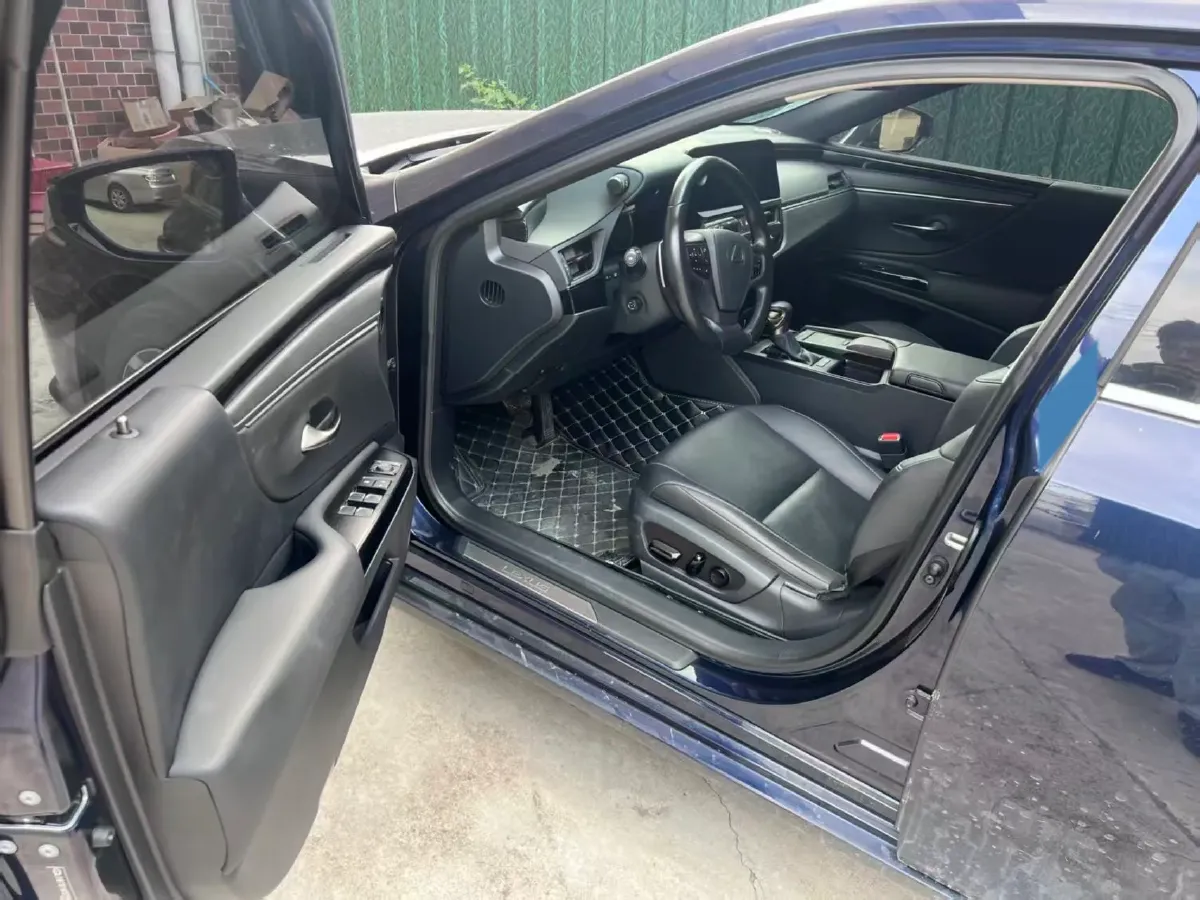 2021 Lexus ES 2.5L 178HP L4 E-CVT Hybrid,autocango,china used car exporter,china ev exporter,chinese used car exporter,chinese used ev exporter