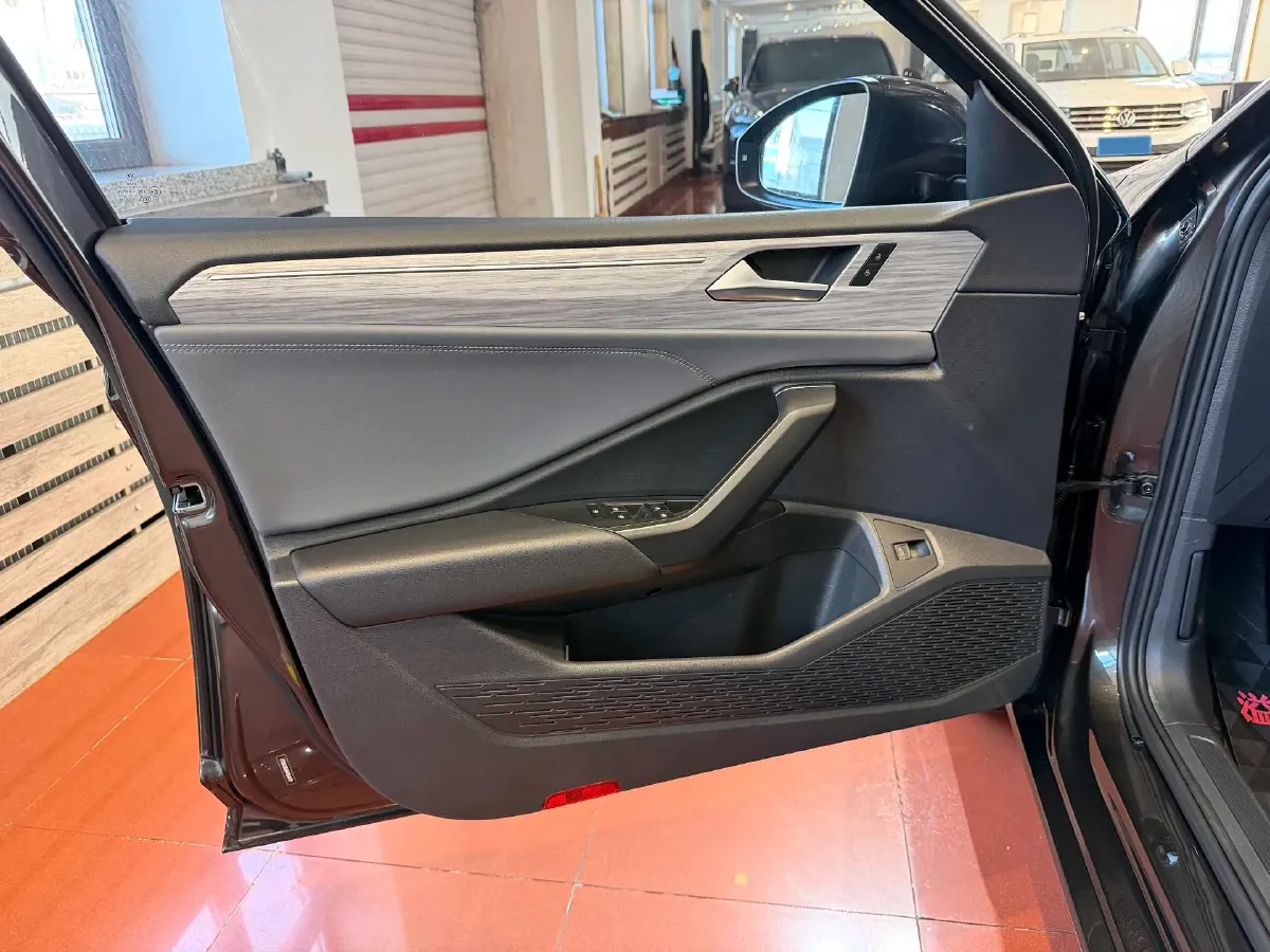 2023 Volkswagen Sagitar 1.4T 150HP L4 7DCT,autocango,china used car exporter,china ev exporter,chinese used car exporter,chinese used ev exporter