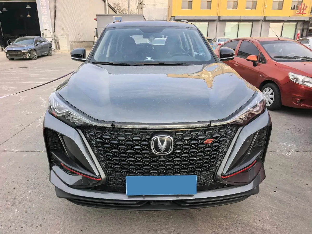 2020 ChangAn CS75 Plus 2.0T 233HP L4 8AT,autocango,china used car exporter,china ev exporter,chinese used car exporter,chinese used ev exporter