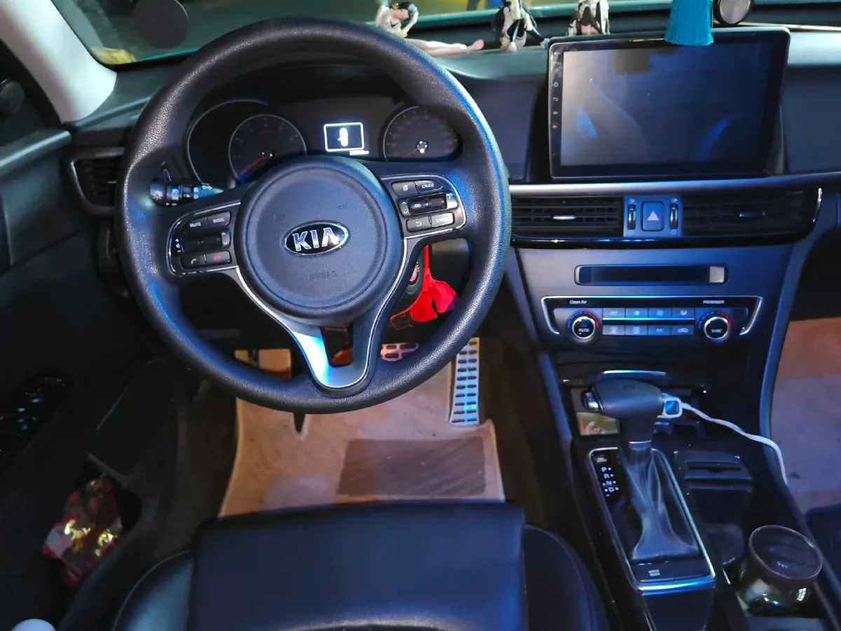 2016 Kia K5 2.0L 161HP L4 6AT,autocango,china used car exporter,china ev exporter,chinese used car exporter,chinese used ev exporter