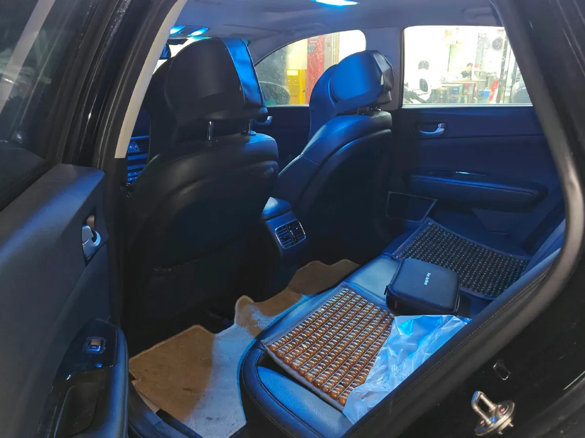 2016 Kia K5 2.0L 161HP L4 6AT,autocango,china used car exporter,china ev exporter,chinese used car exporter,chinese used ev exporter