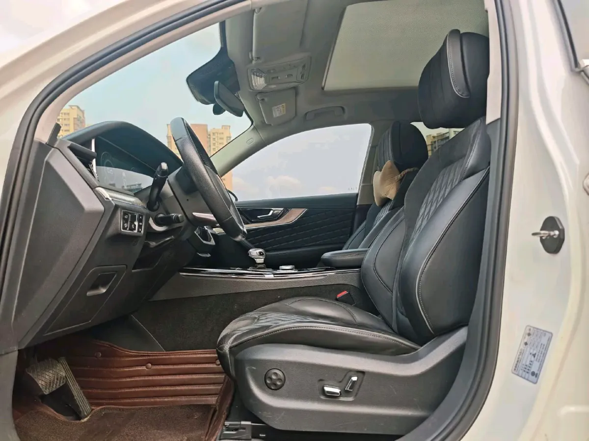 2019 HongQi HS5 2.0T 224HP L4 6AT,autocango,china used car exporter,china ev exporter,chinese used car exporter,chinese used ev exporter