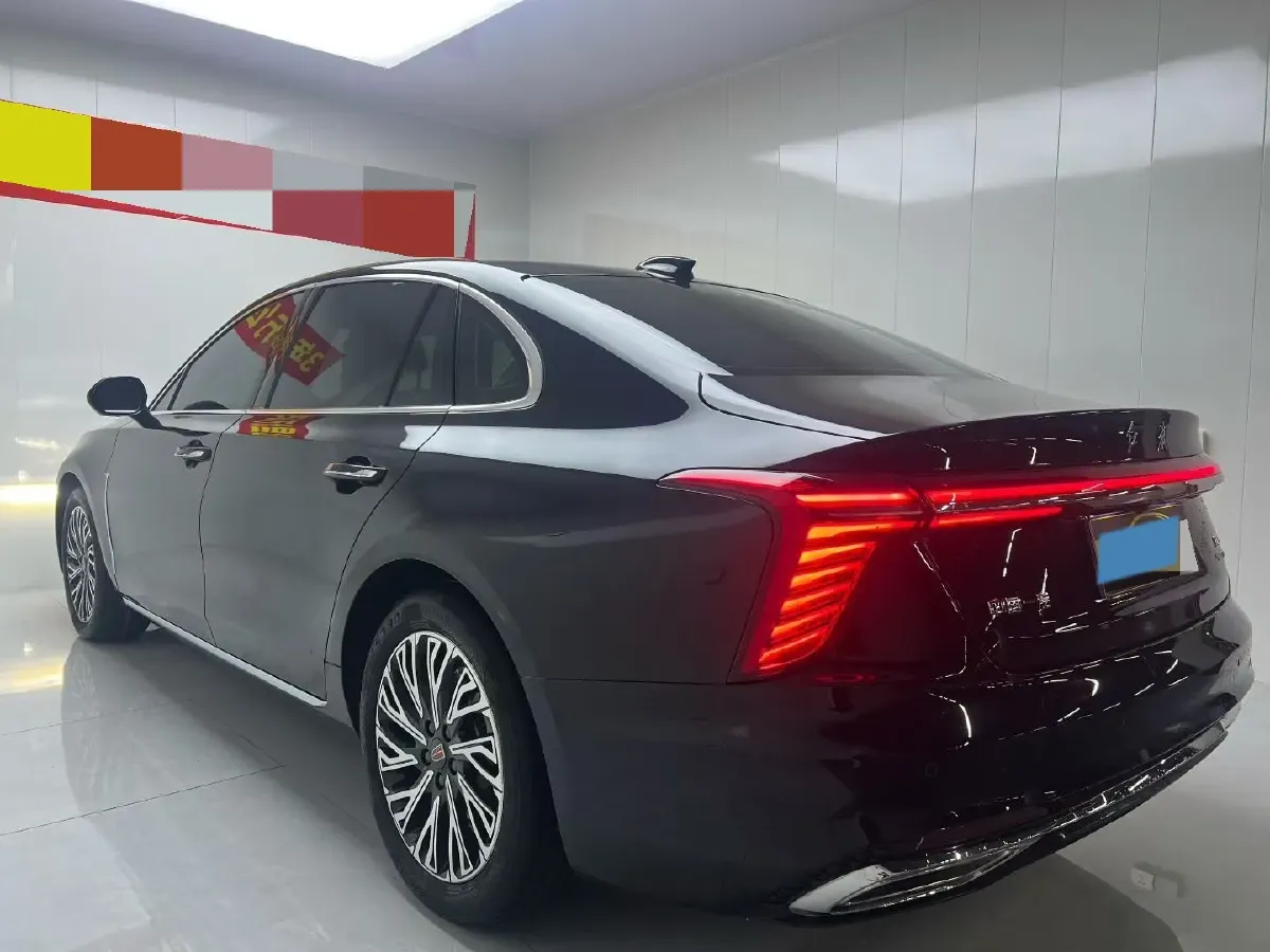 2025 HongQi H5 1.5T 169HP L4 1DHT Hybrid,autocango,china used car exporter,china ev exporter,chinese used car exporter,chinese used ev exporter