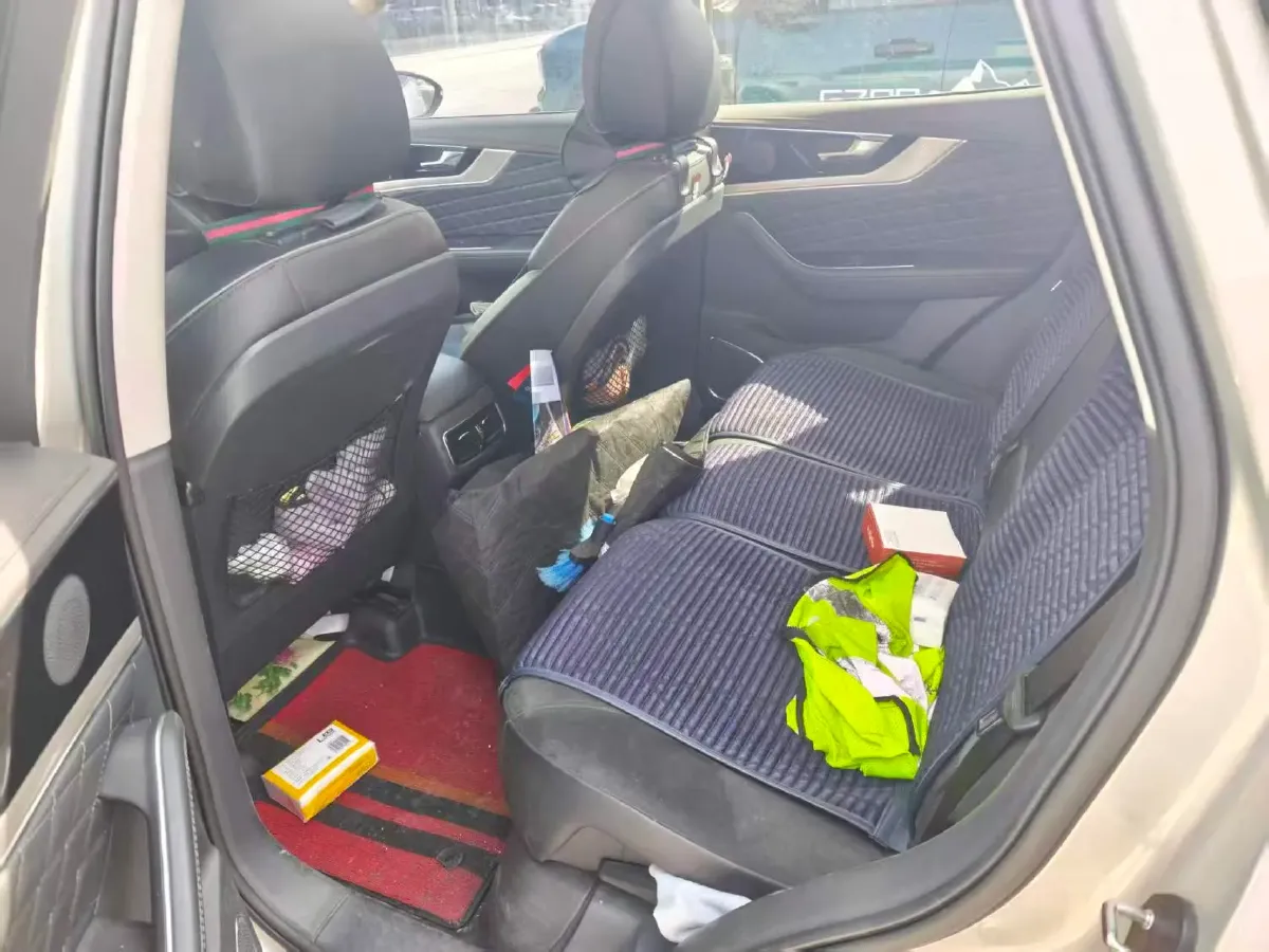 2019 HongQi HS5 2.0T 224HP L4 6AT,autocango,china used car exporter,china ev exporter,chinese used car exporter,chinese used ev exporter