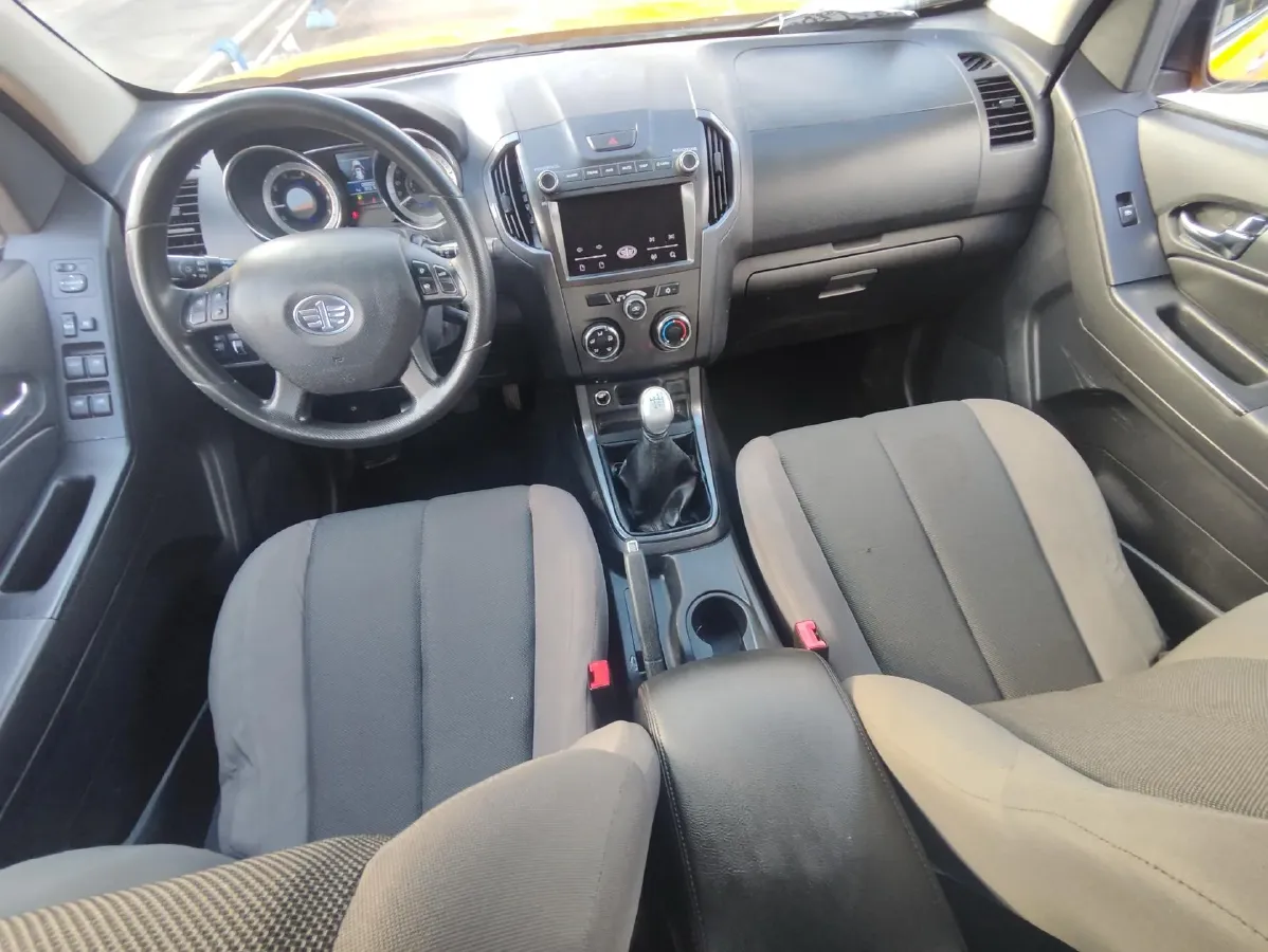 2021 FAW LanJian H6 2.5T 150HP L4 6MT,autocango,china used car exporter,china ev exporter,chinese used car exporter,chinese used ev exporter