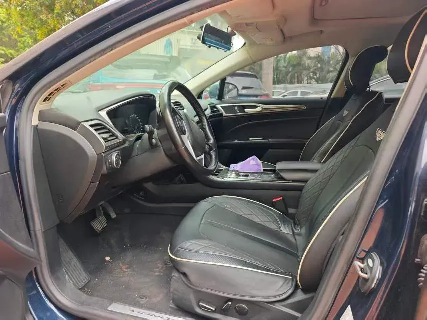 2018 Ford Mondeo 2.0T 204HP L4 6AT,autocango,china used car exporter,china ev exporter,chinese used car exporter,chinese used ev exporter