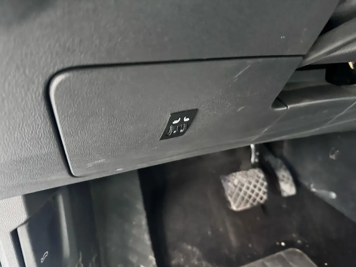 2022 Volkswagen T-Roc 1.4T 150HP L4 7DCT,autocango,china used car exporter,china ev exporter,chinese used car exporter,chinese used ev exporter