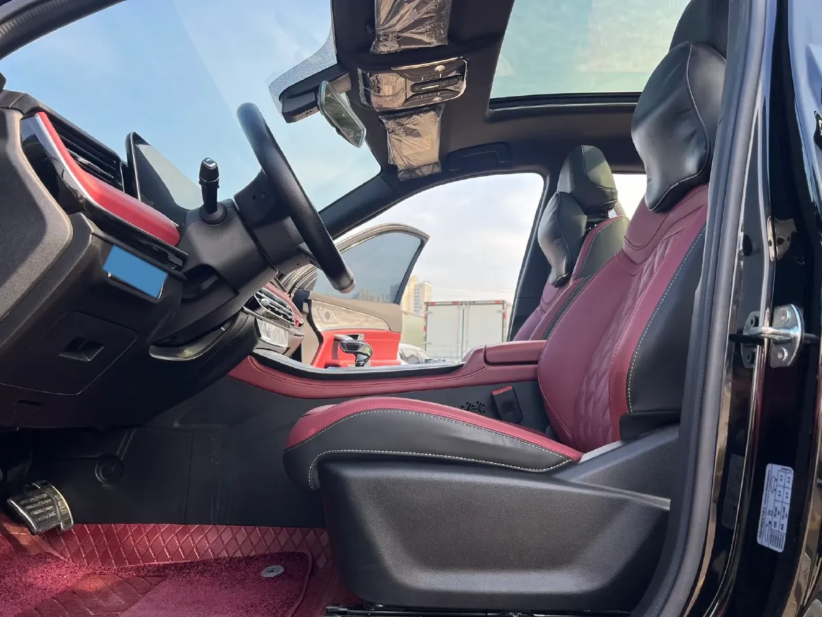 2023 ChangAn Oshan X7 Plus 1.5T 188HP L4 7DCT,autocango,china used car exporter,china ev exporter,chinese used car exporter,chinese used ev exporter